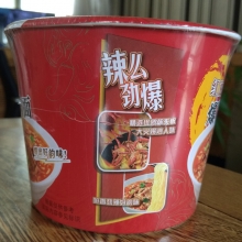 康师傅 红油爆椒牛肉面111g*12桶