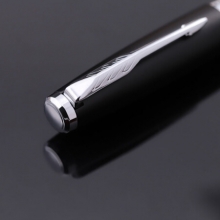 派克 PARKER 2016款都市系列 磨砂黑杆白夹 墨水笔 135×12MM （计价单位：支）